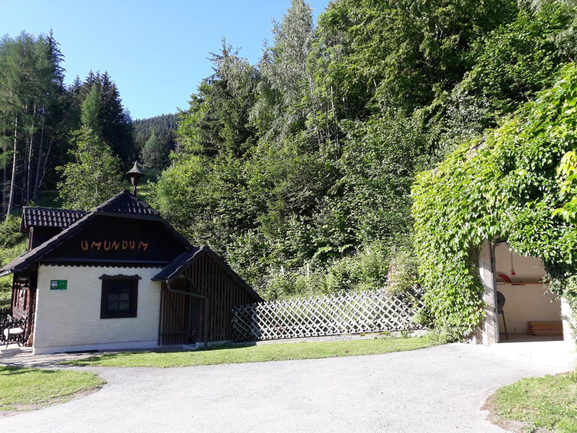 Umundumhuette Villa Katsch an der Mur Buitenkant foto
